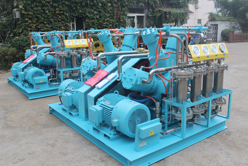 m&aacute;y n&eacute;n oxy &aacute;p suất thấp y tế kh&ocirc;ng dầu (4)